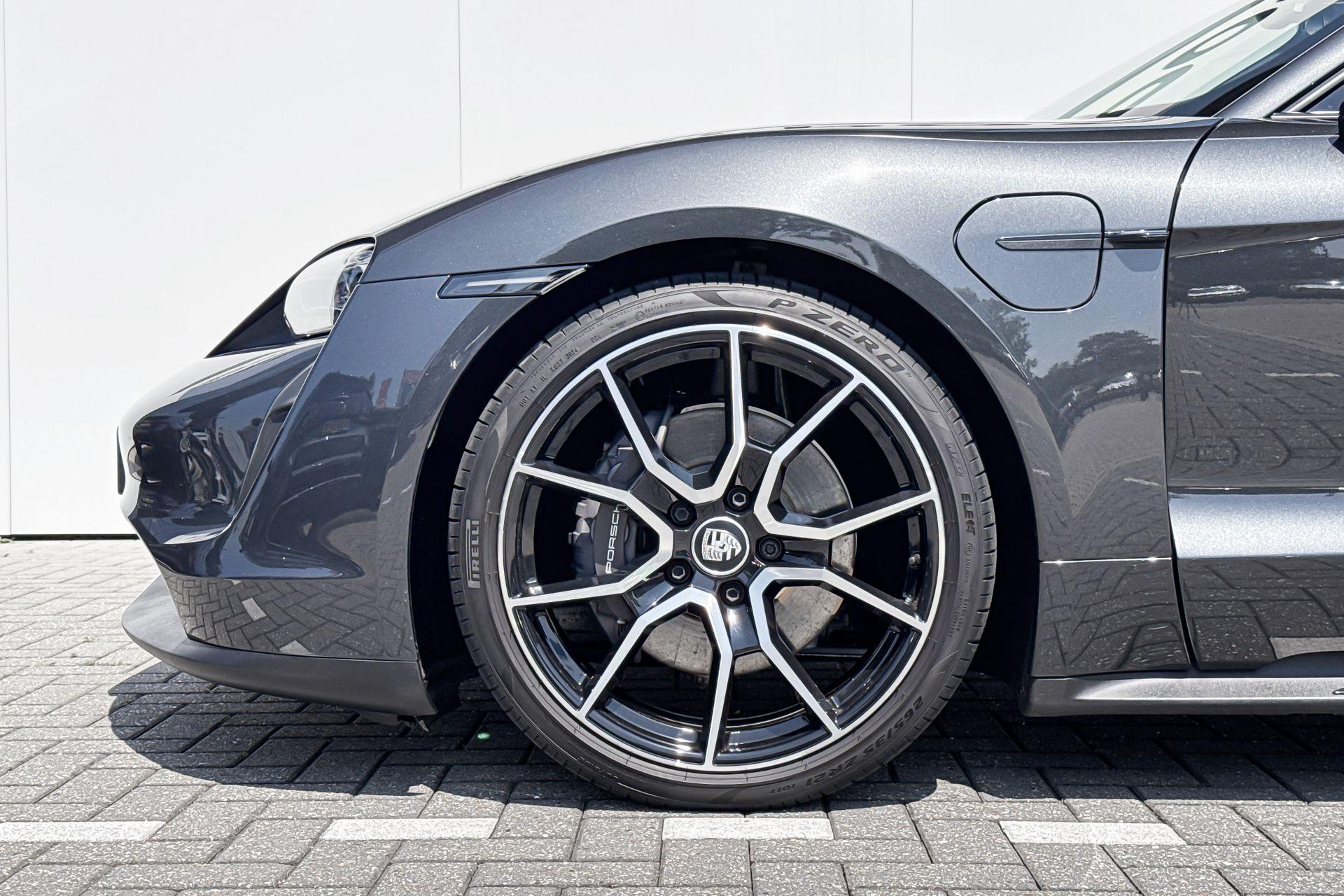 Porsche Taycan Sport Turismo
