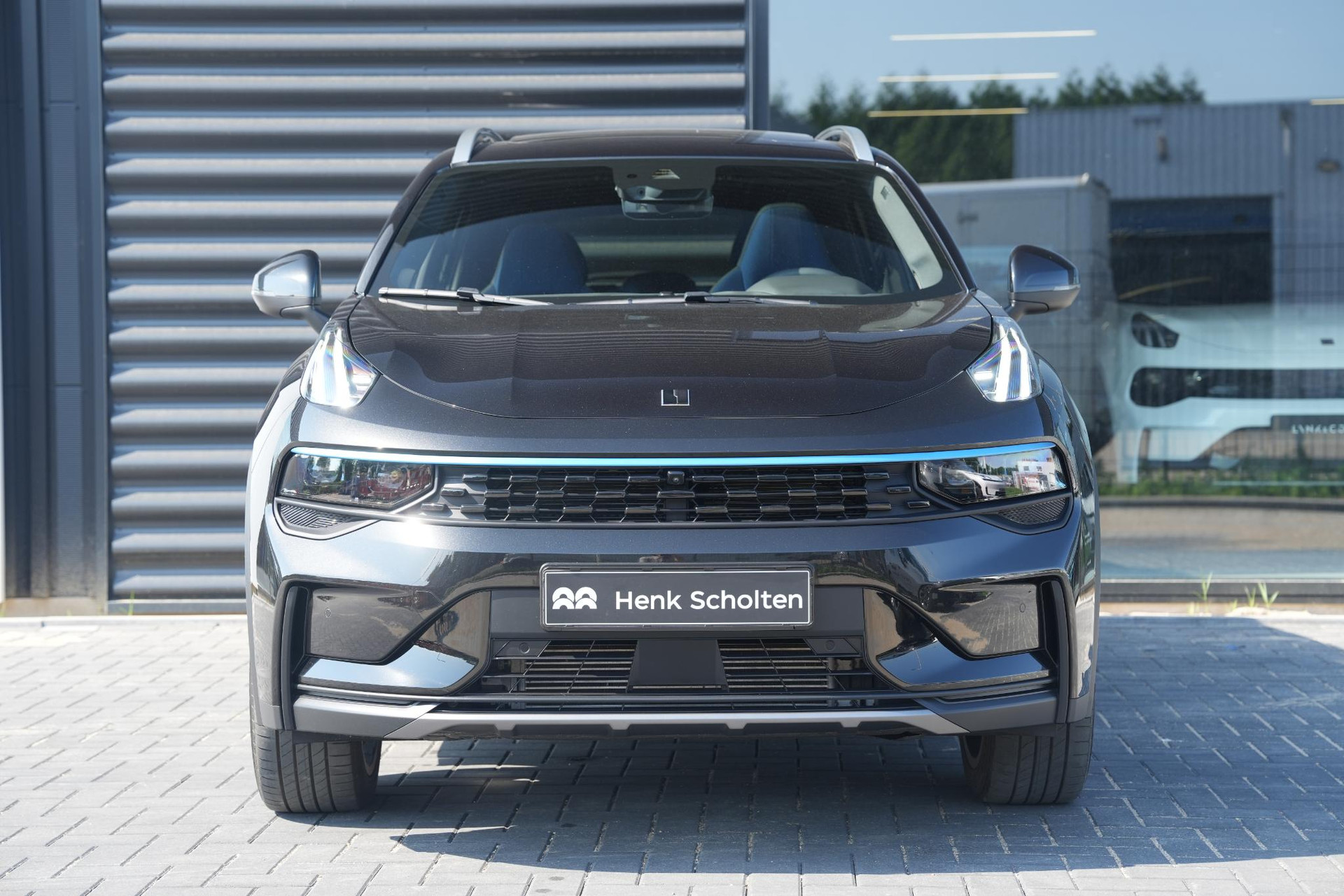 Lynk & Co 01