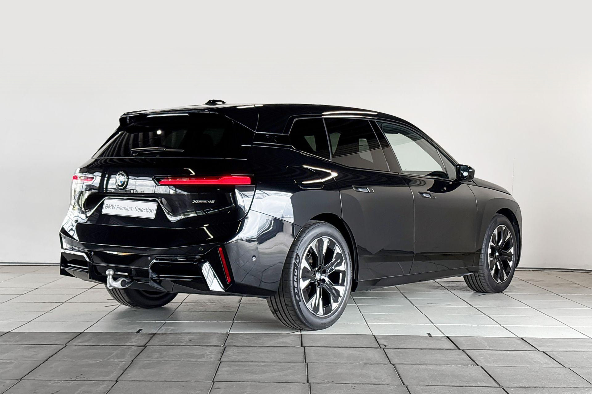 BMW iX