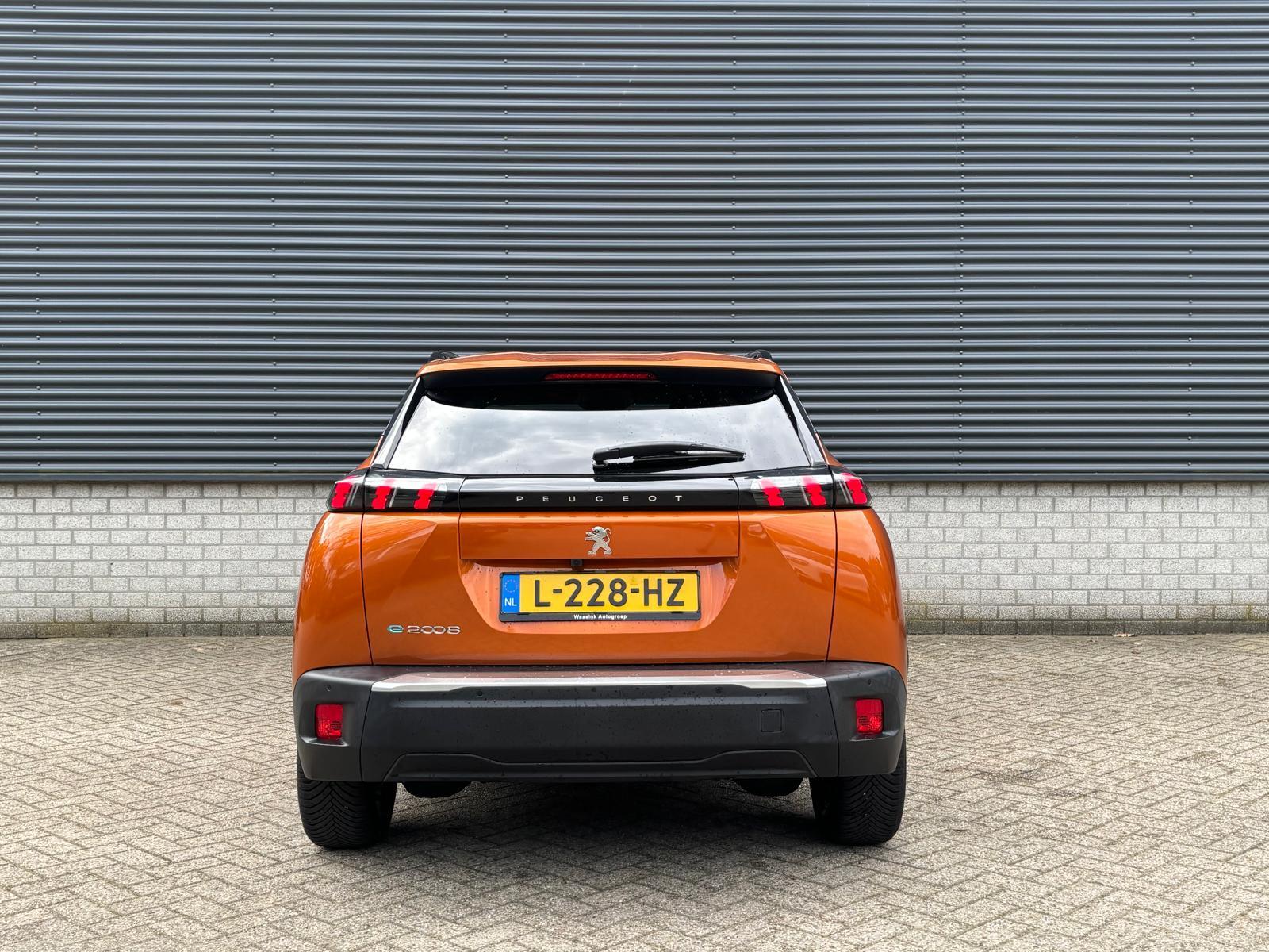 Peugeot e-2008