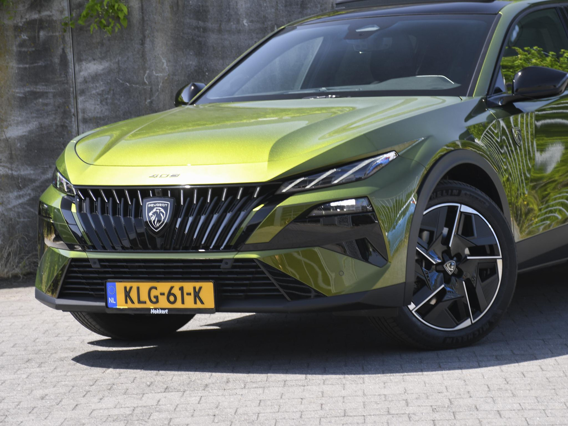 Peugeot 408