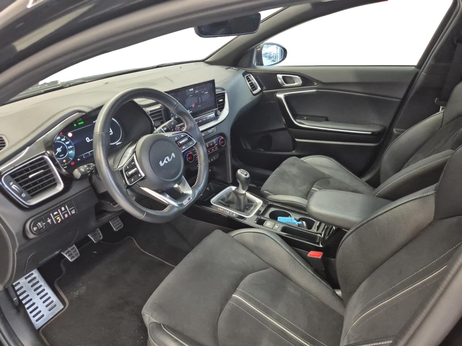 Kia Proceed