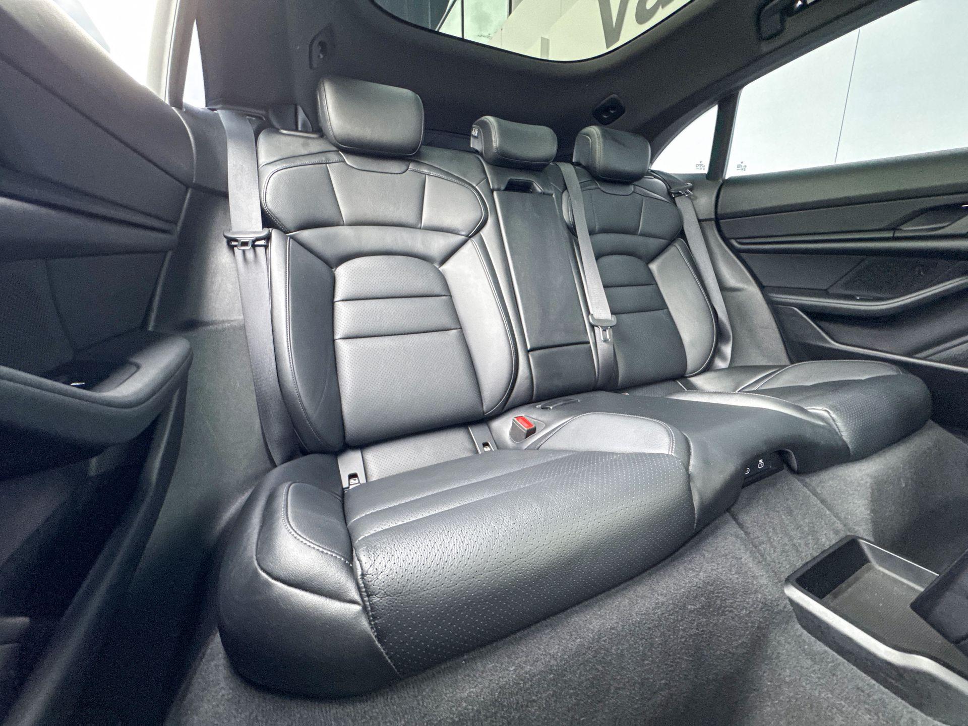 Porsche Taycan Cross Turismo