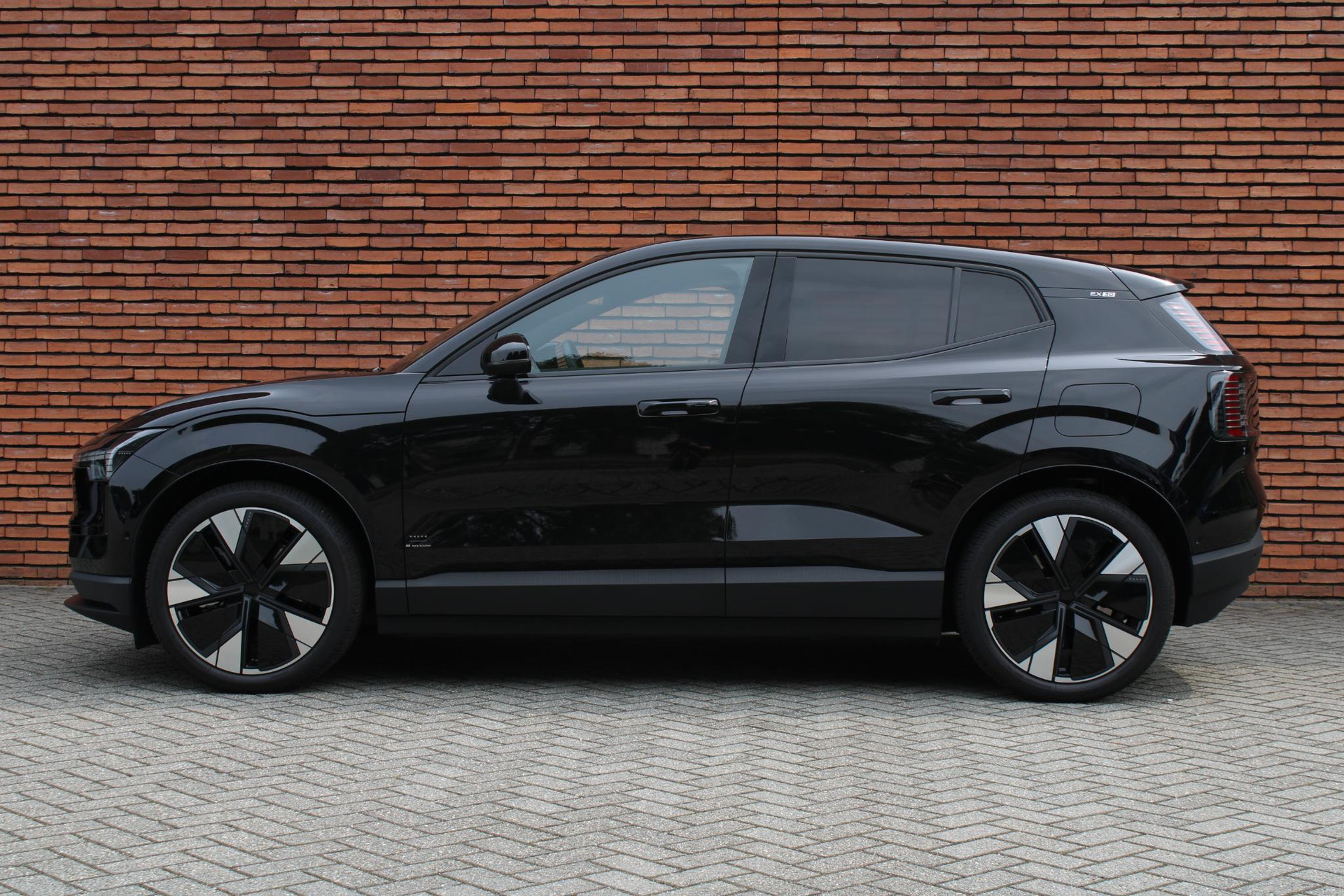 Volvo EX30