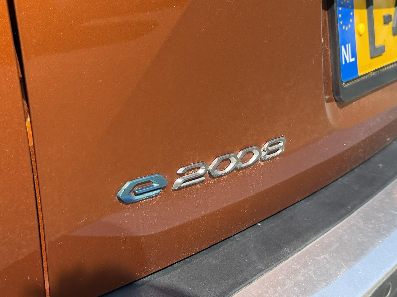 Peugeot e-2008